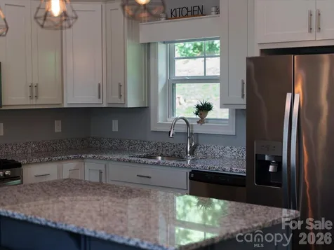 204 Mostert Drive Asheville NC 28804