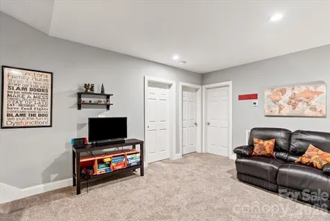 204 Mostert Drive Asheville NC 28804