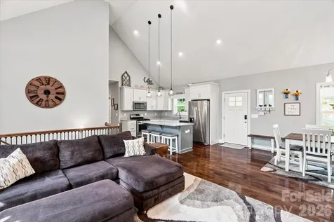 204 Mostert Drive Asheville NC 28804