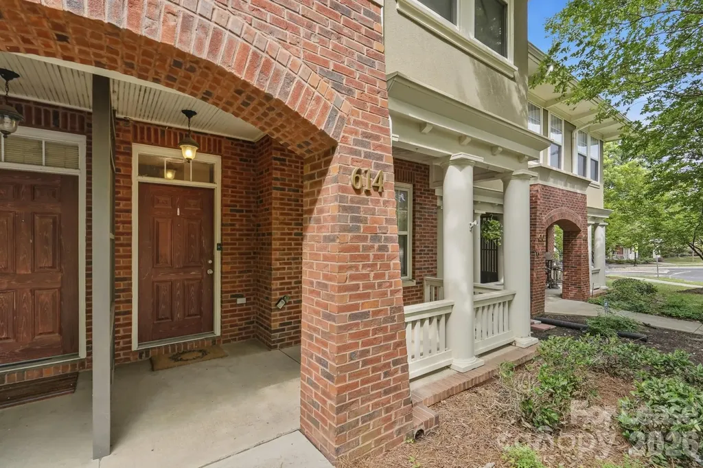 614 E 9th Street Charlotte NC 28202