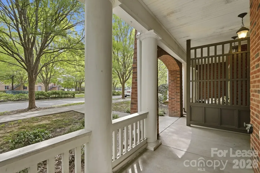 614 E 9th Street Charlotte NC 28202