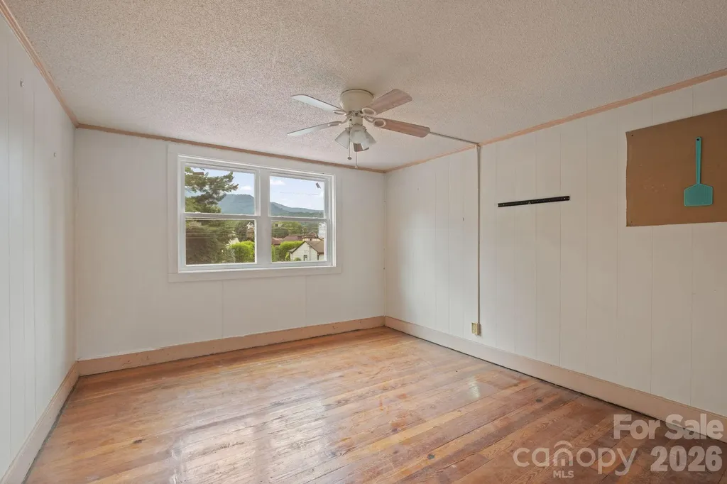 1434 S Main Street Waynesville NC 28786
