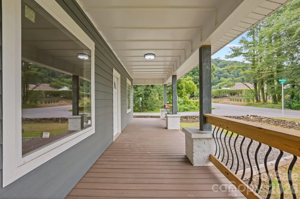 1434 S Main Street Waynesville NC 28786