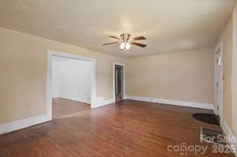 1434 S Main Street Waynesville NC 28786