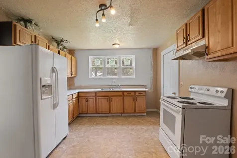 1434 S Main Street Waynesville NC 28786