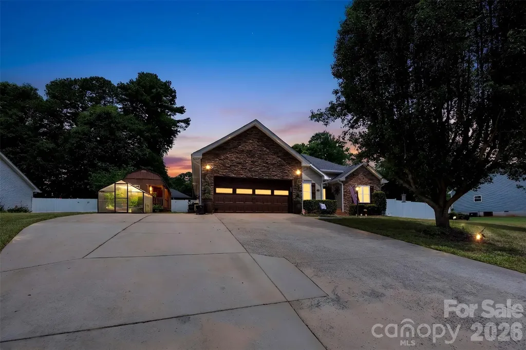 200 Brooks Drive Stanley NC 28164
