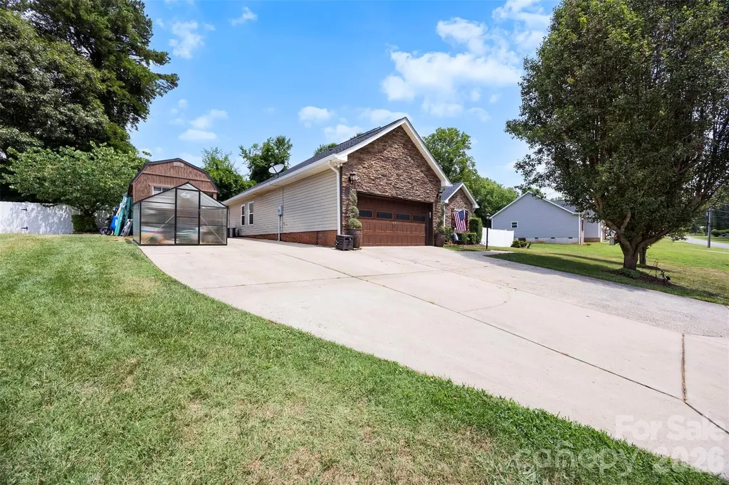 200 Brooks Drive Stanley NC 28164