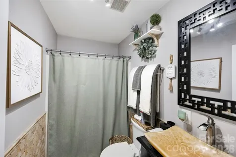 200 Brooks Drive Stanley NC 28164