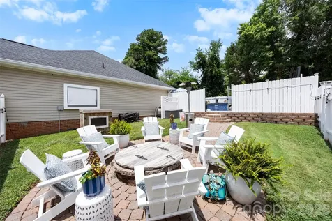 200 Brooks Drive Stanley NC 28164