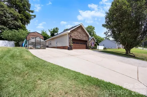 200 Brooks Drive Stanley NC 28164