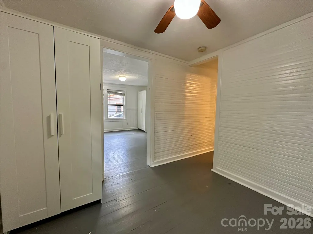 4 Arbutus Road Asheville NC 28805