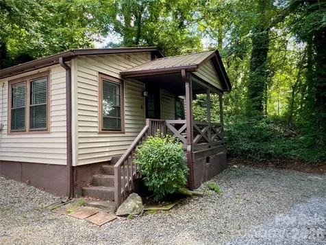 4 Arbutus Road Asheville NC 28805