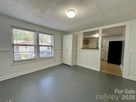 4 Arbutus Road Asheville NC 28805