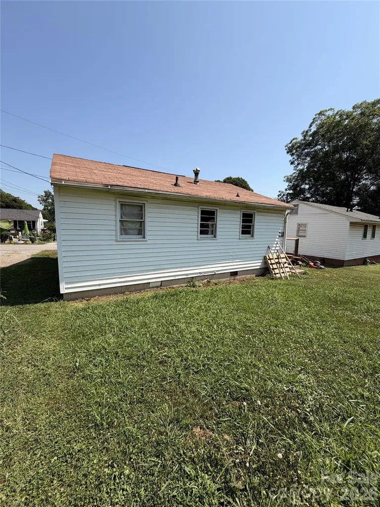 215 Sloan Avenue Gastonia NC 28052