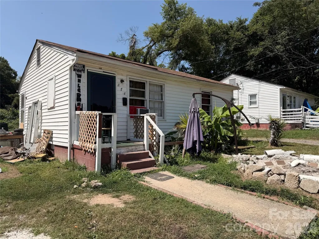 215 Sloan Avenue Gastonia NC 28052