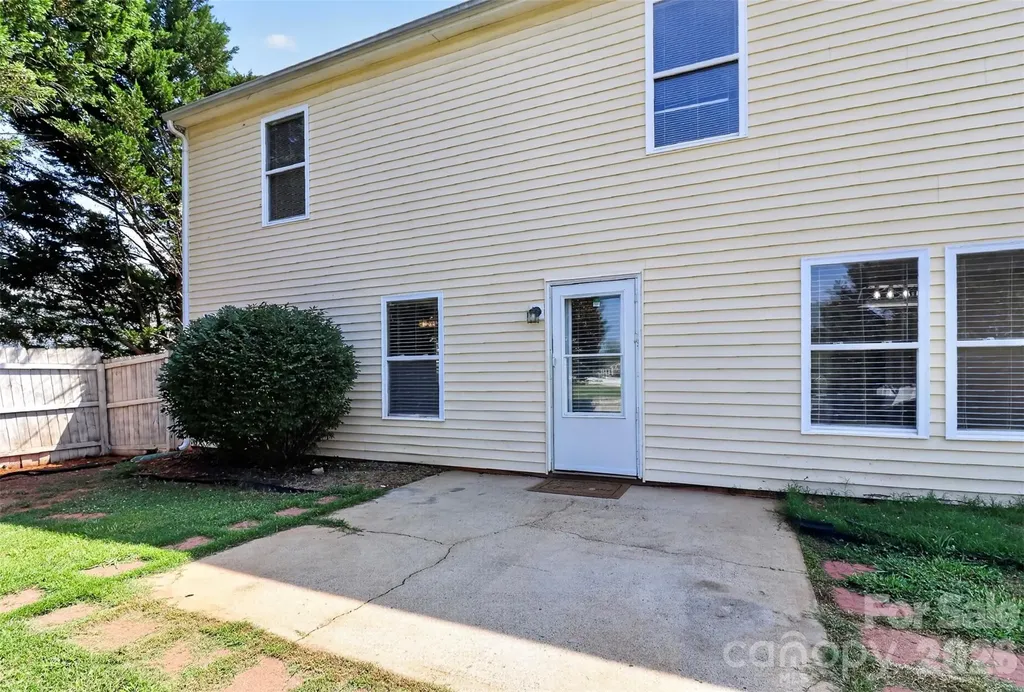 209 Farm Springs Drive Mount Holly NC 28120