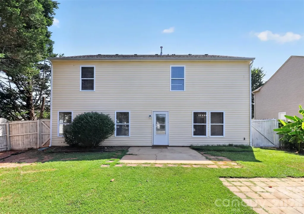 209 Farm Springs Drive Mount Holly NC 28120