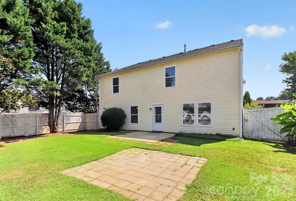 209 Farm Springs Drive Mount Holly NC 28120