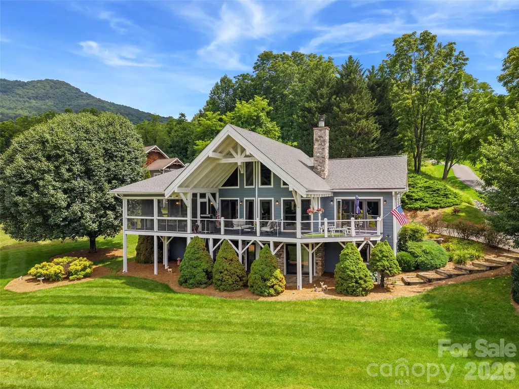 33 Banker Drive Waynesville NC 28786
