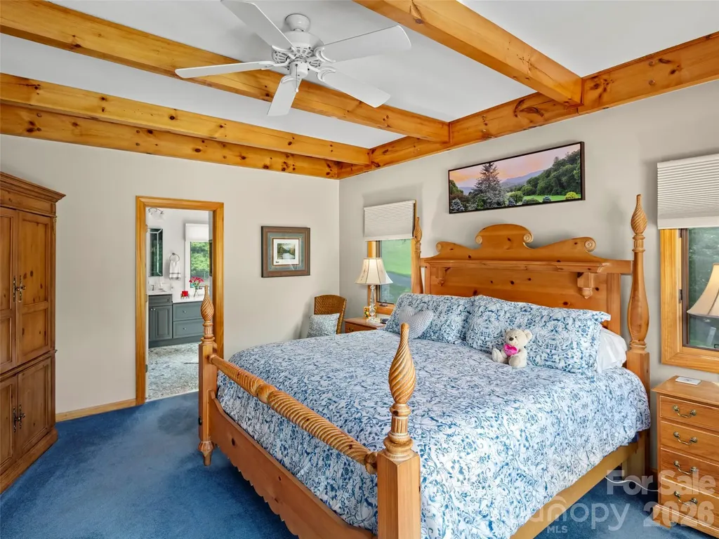 33 Banker Drive Waynesville NC 28786
