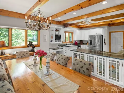 33 Banker Drive Waynesville NC 28786