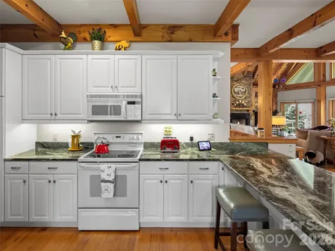 33 Banker Drive Waynesville NC 28786