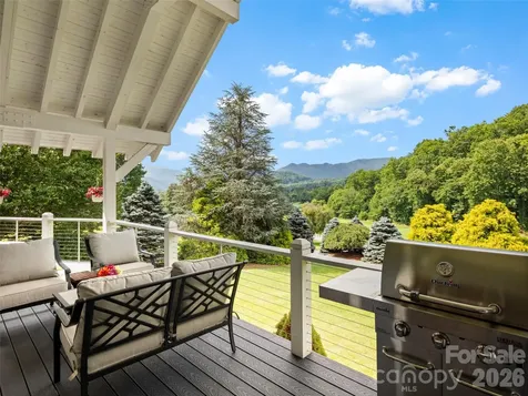 33 Banker Drive Waynesville NC 28786