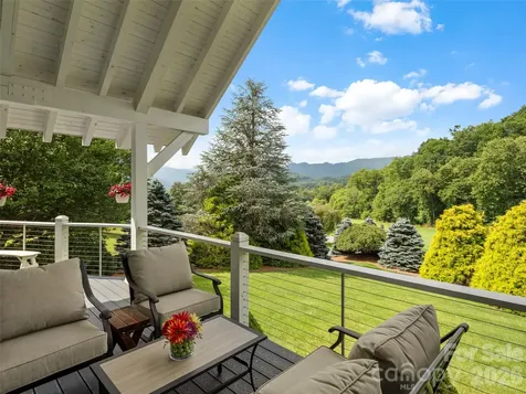 33 Banker Drive Waynesville NC 28786