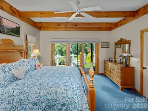 33 Banker Drive Waynesville NC 28786