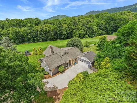 33 Banker Drive Waynesville NC 28786