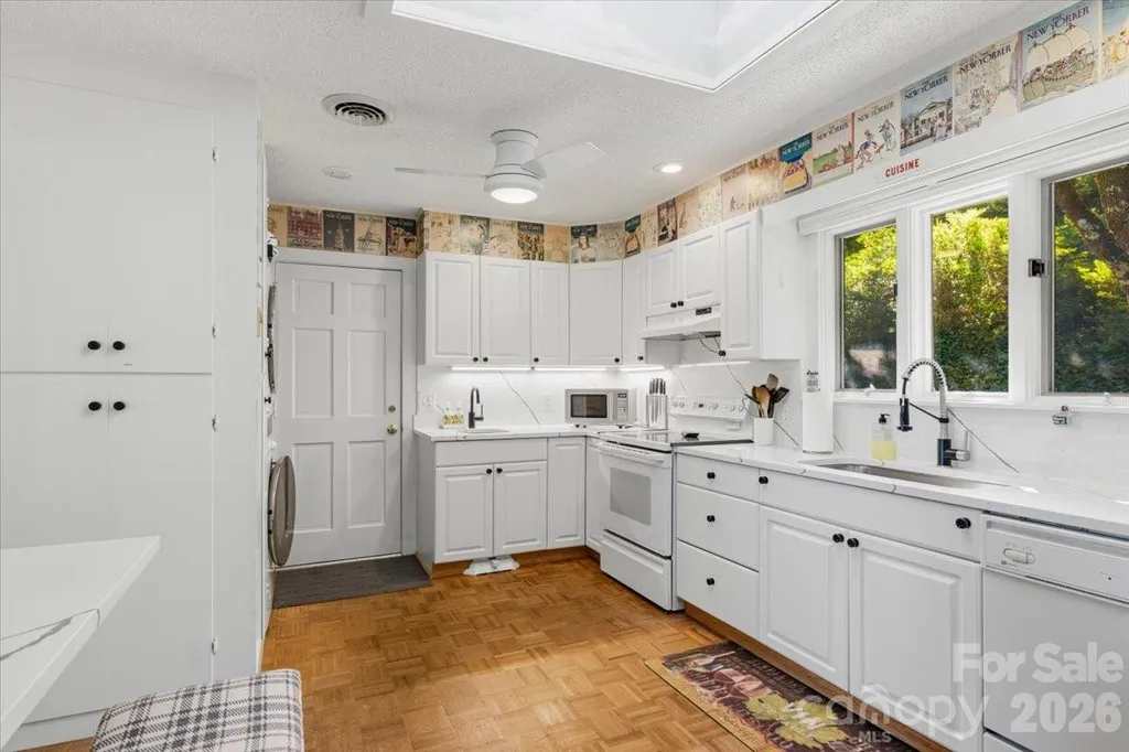 6149 N Shore Drive Nebo NC 28761