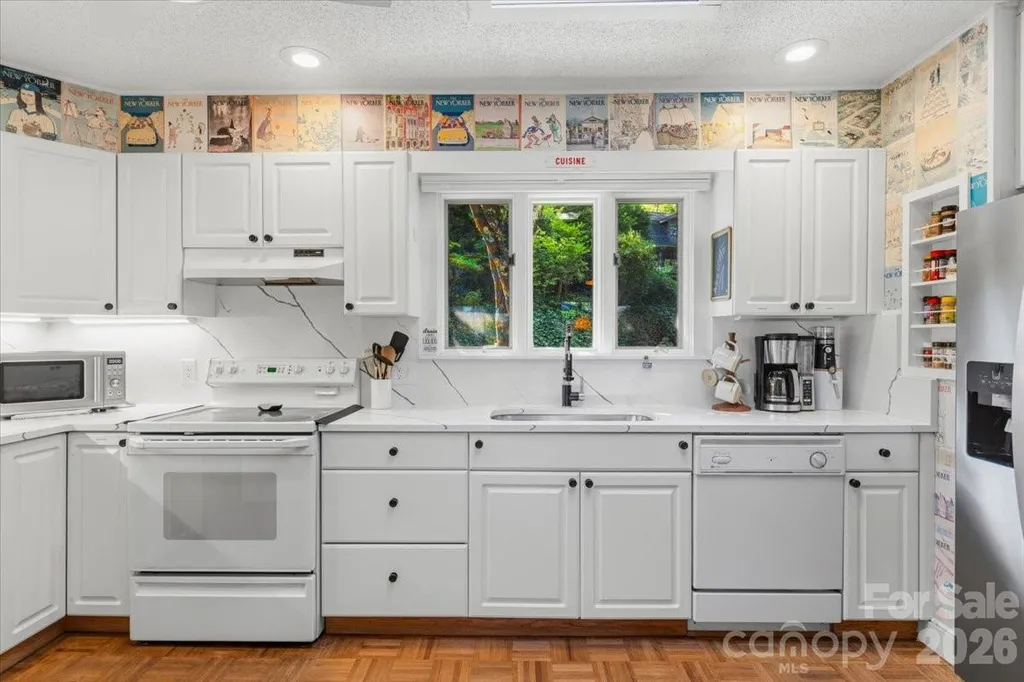 6149 N Shore Drive Nebo NC 28761