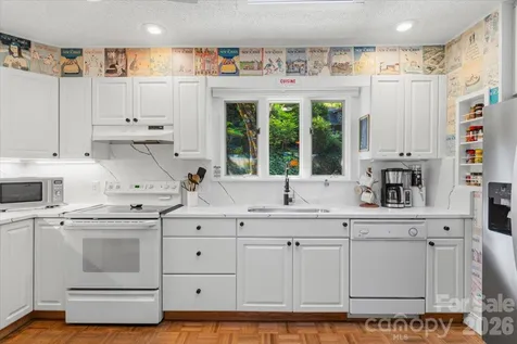 6149 N Shore Drive Nebo NC 28761