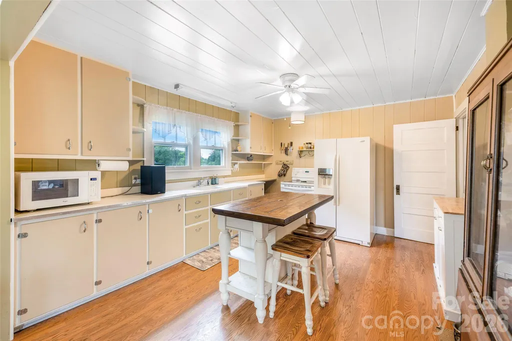 50 Rocky Branch Road Waynesville NC 28786