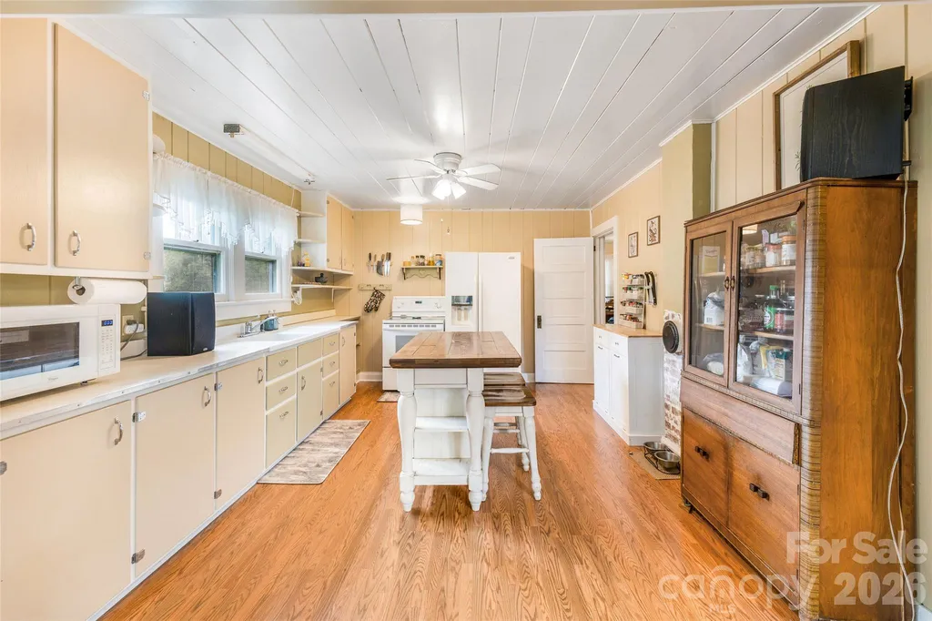 50 Rocky Branch Road Waynesville NC 28786