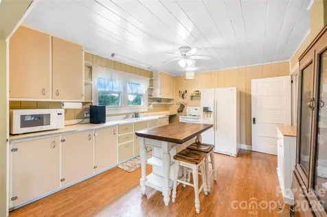 50 Rocky Branch Road Waynesville NC 28786