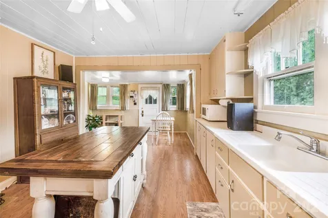 50 Rocky Branch Road Waynesville NC 28786