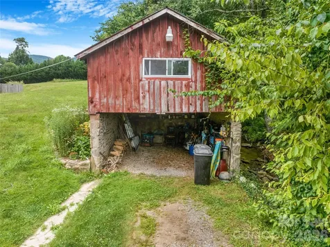 50 Rocky Branch Road Waynesville NC 28786