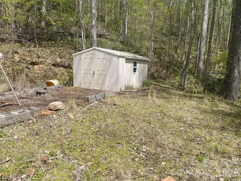 99999 Martins Creek Road Barnardsville NC 28709