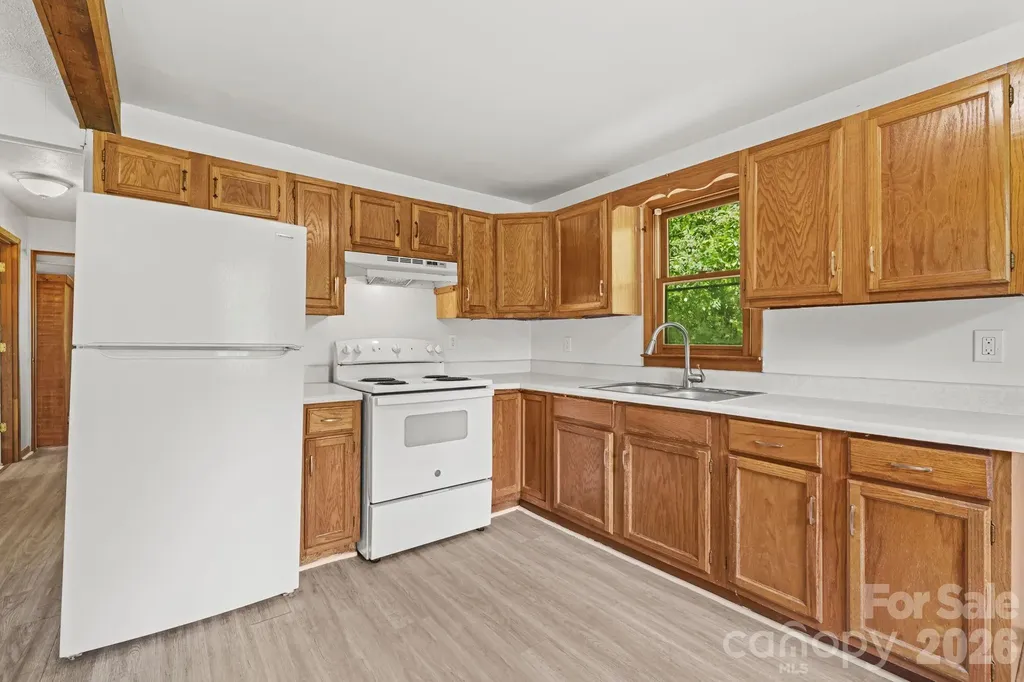 6115 Skyland Drive Sylva NC 28779