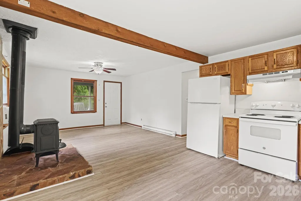 6115 Skyland Drive Sylva NC 28779