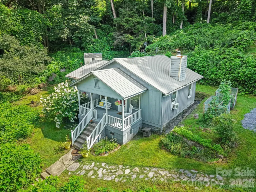 6115 Skyland Drive Sylva NC 28779