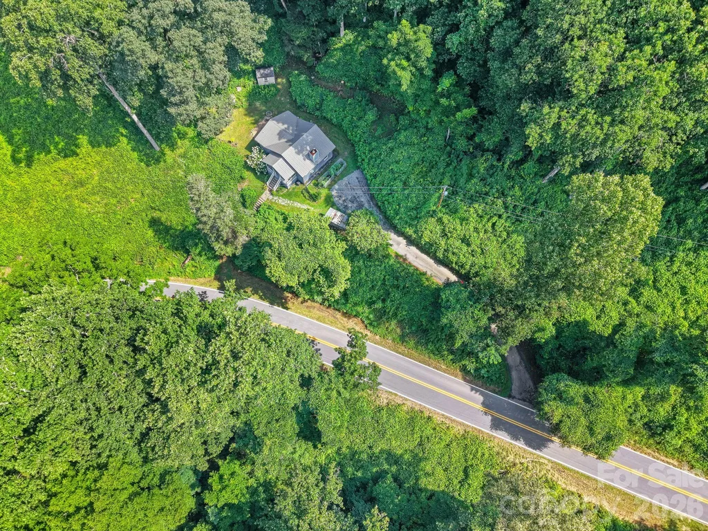 6115 Skyland Drive Sylva NC 28779