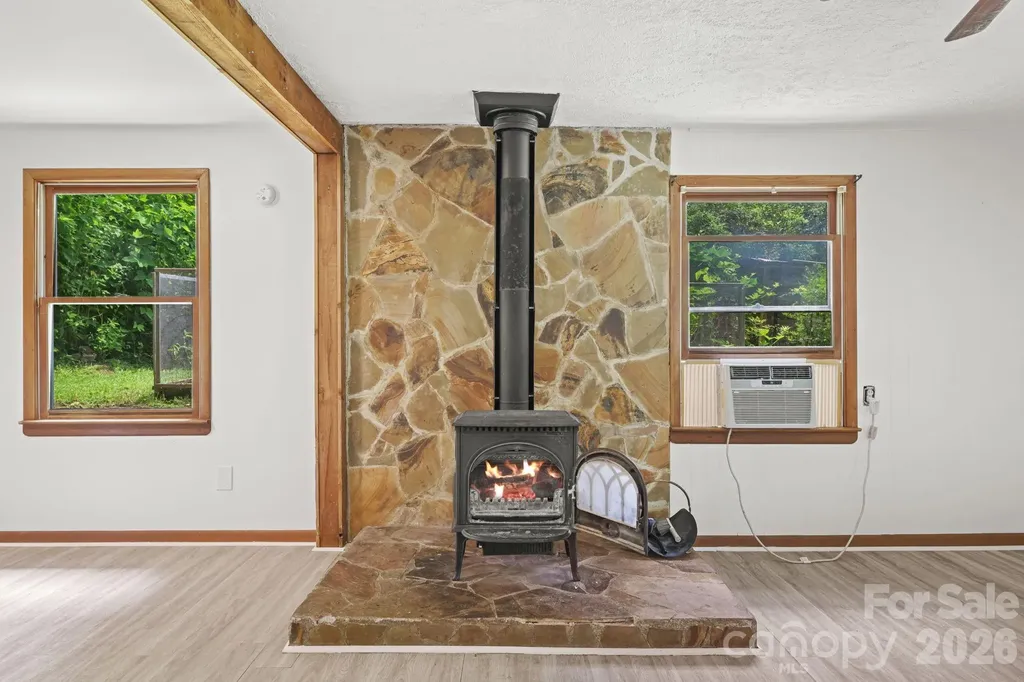 6115 Skyland Drive Sylva NC 28779