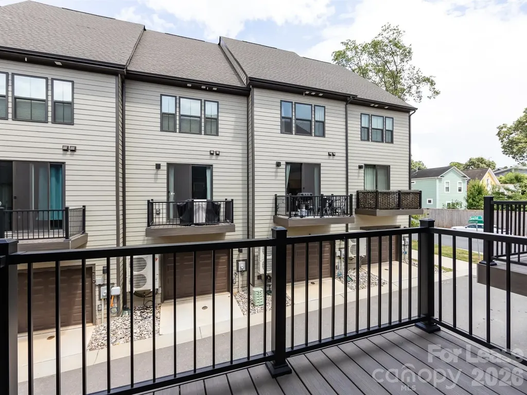 413 Spearfield Lane Charlotte NC 28205