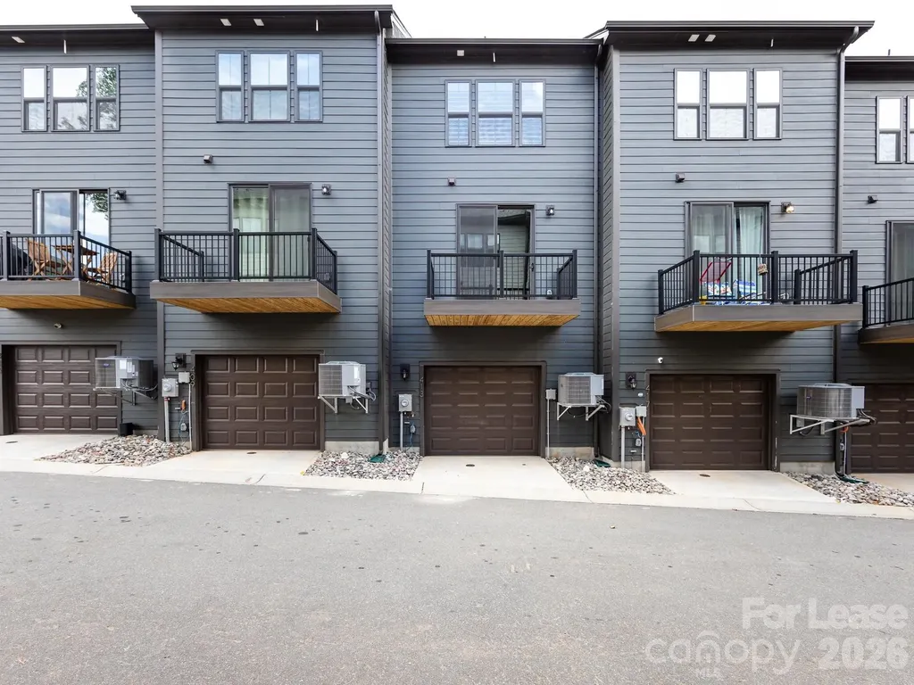 413 Spearfield Lane Charlotte NC 28205