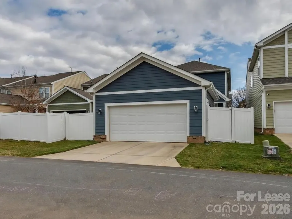 10524 Royal Winchester Drive Charlotte NC 28227