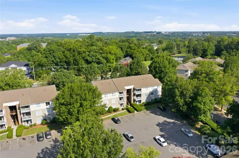 9505 University Terrace Drive Charlotte NC 28262