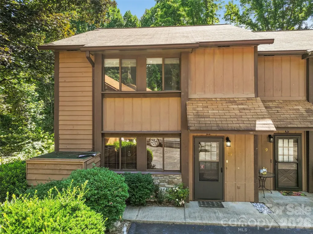 37 George Circle Maggie Valley NC 28751
