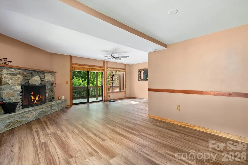 37 George Circle Maggie Valley NC 28751